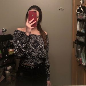 H&M Navy And White Print Off the Shoulder Top